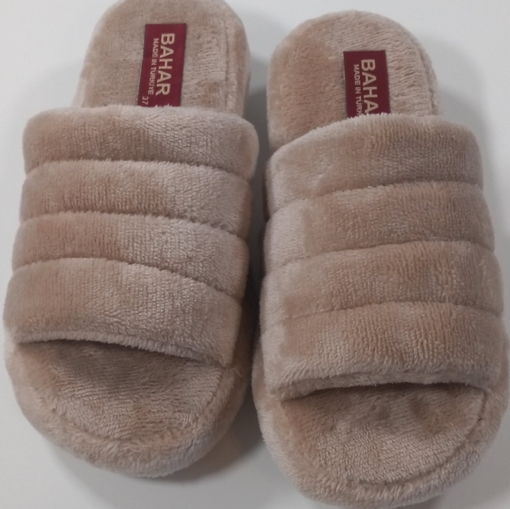 Plush Tan Cozy Open Toe Slippers Soft Bedroom House Slippers Size 5 - Picture 4 of 9